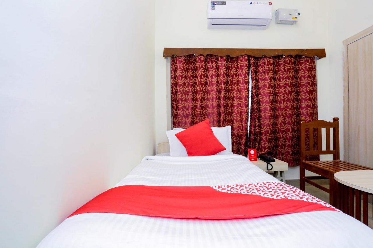 Oyo 18627 Hotel Mithila 세일럼 외부 사진