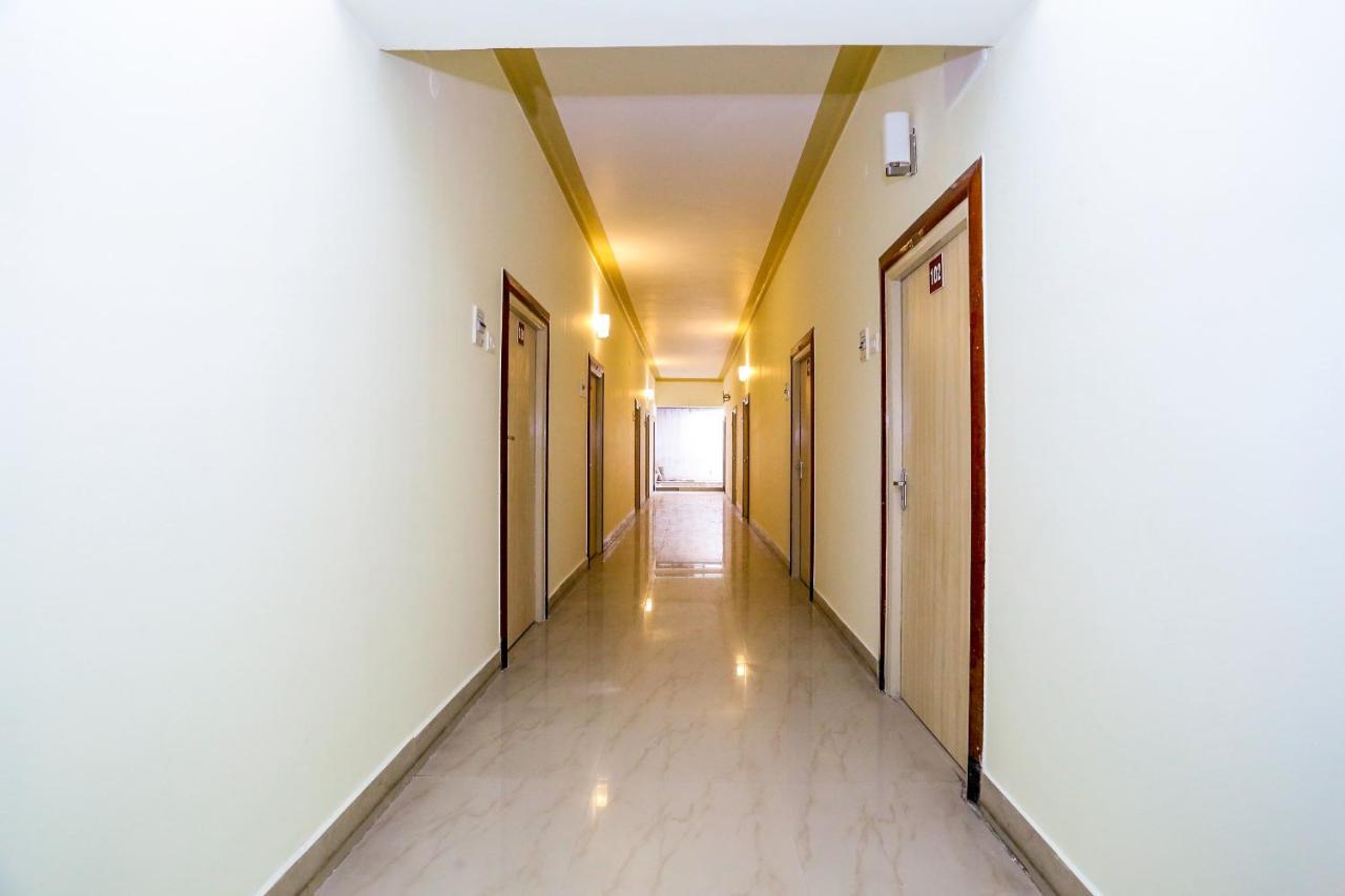 Oyo 18627 Hotel Mithila 세일럼 외부 사진