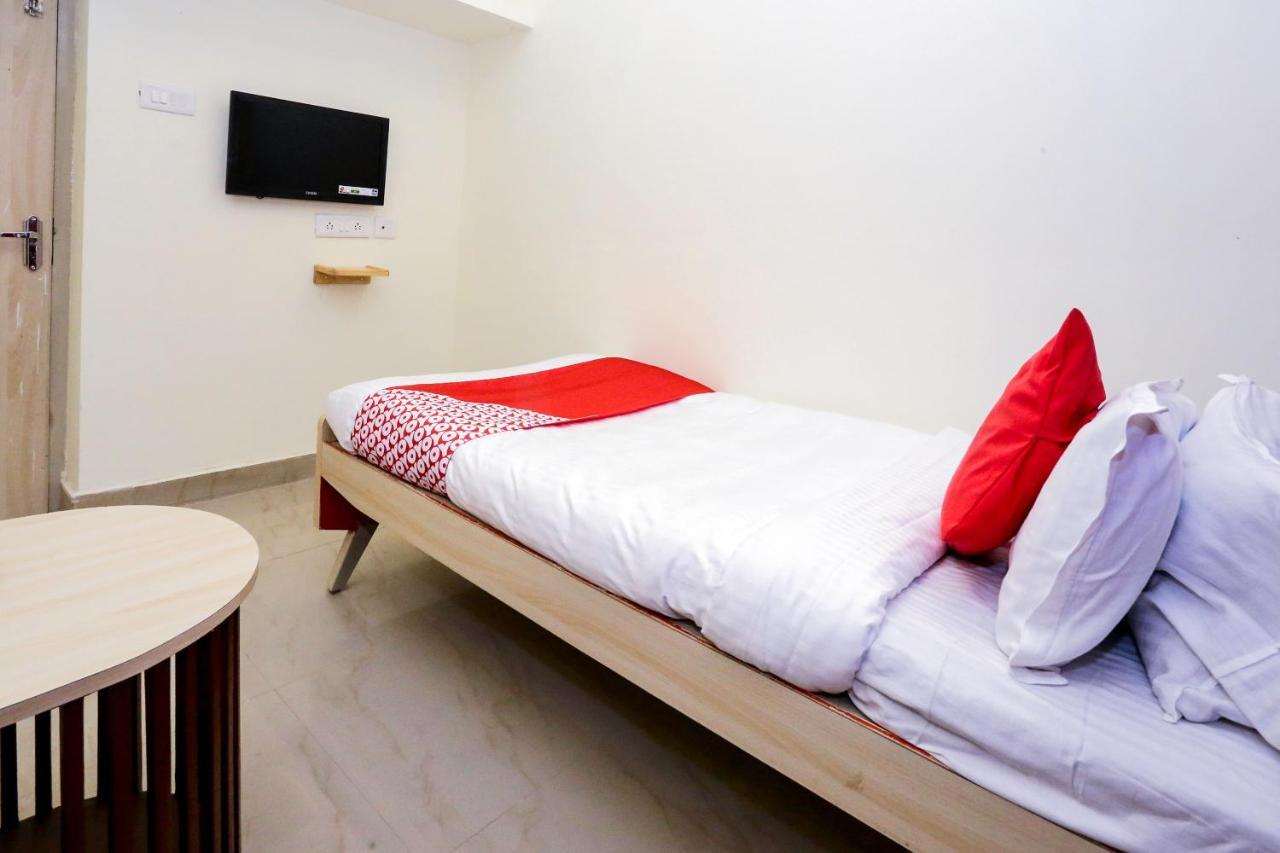 Oyo 18627 Hotel Mithila 세일럼 외부 사진